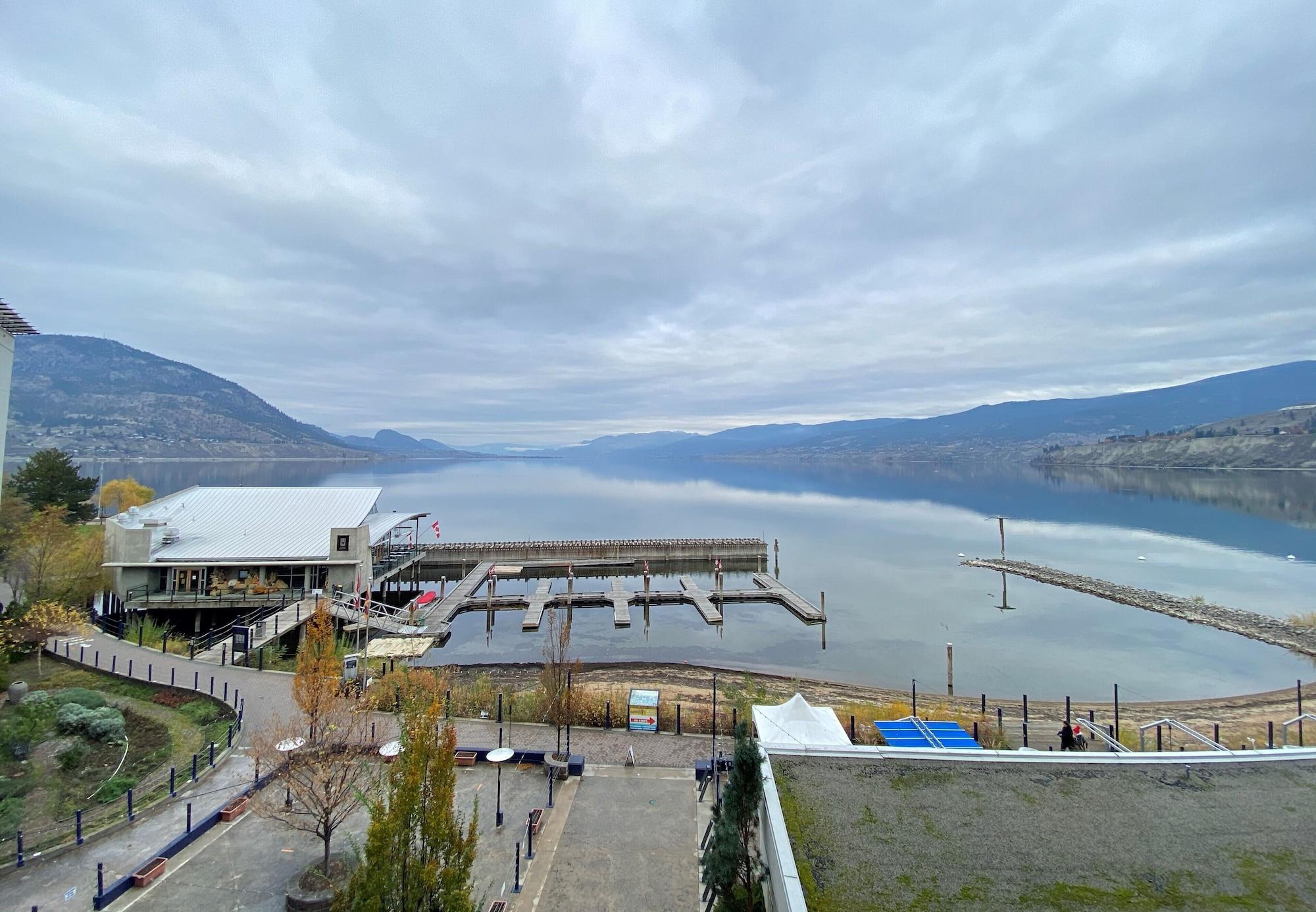 Penticton Lakeside Resort Экстерьер фото